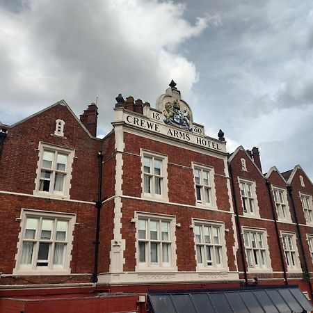 Crewe Arms Hotel Exterior photo