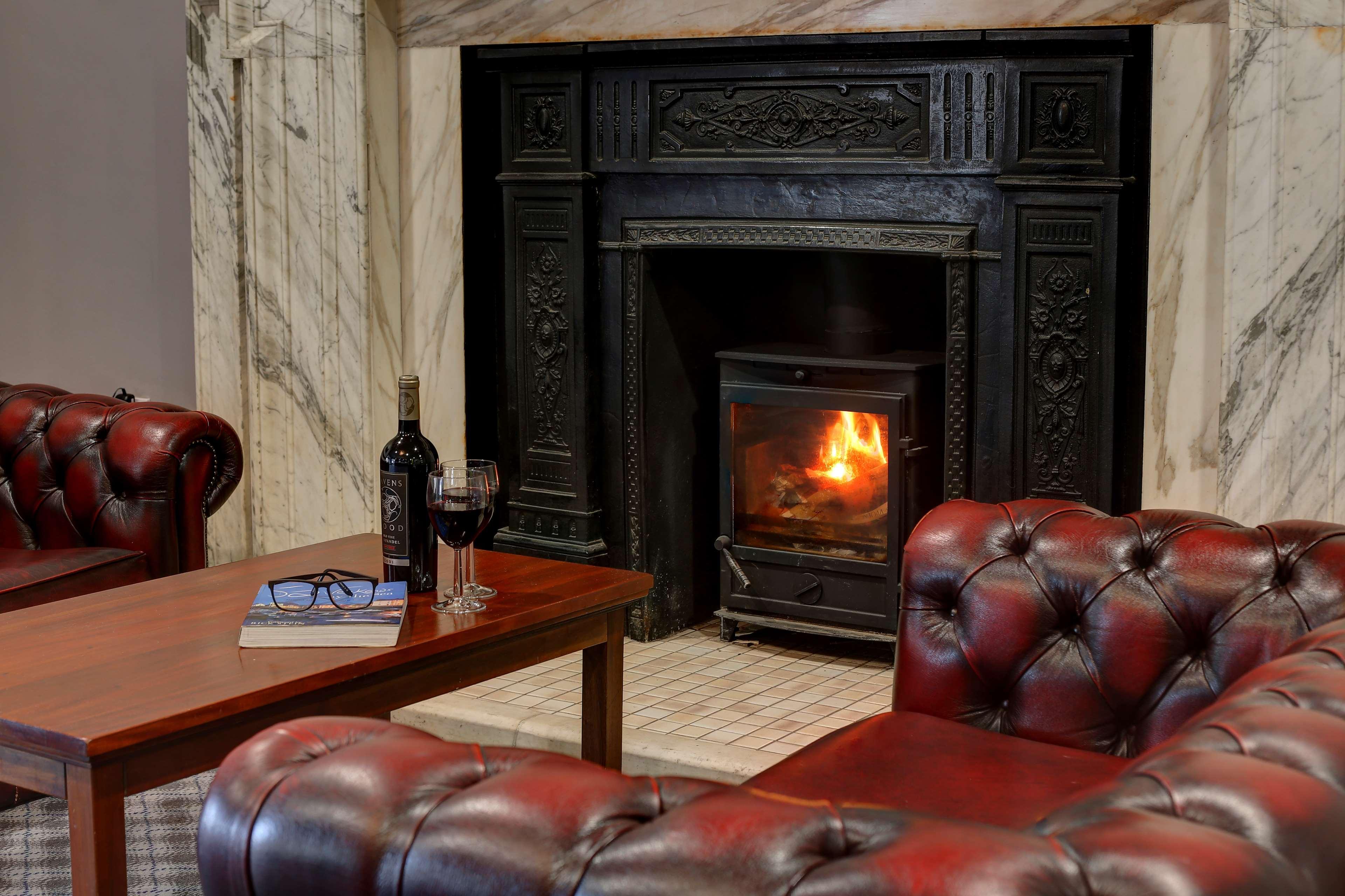 Crewe Arms Hotel Exterior photo